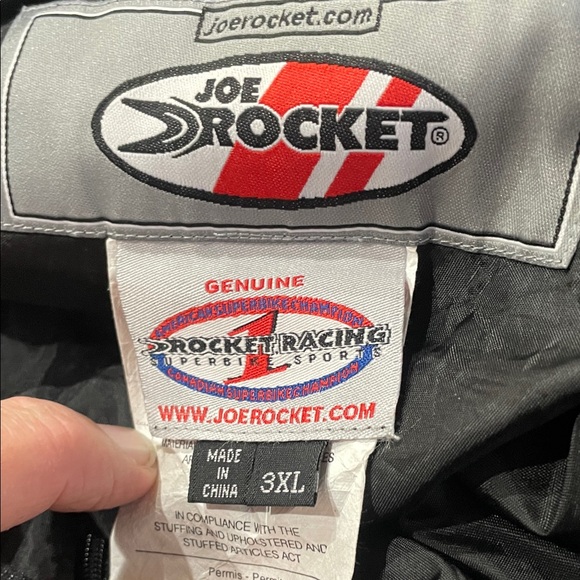 Joe Rocket Black Riding pants
Level of protection with knee inserts
Motorcycle - Picture 2 of 7